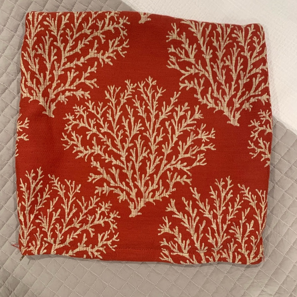 BASSET pillow cover